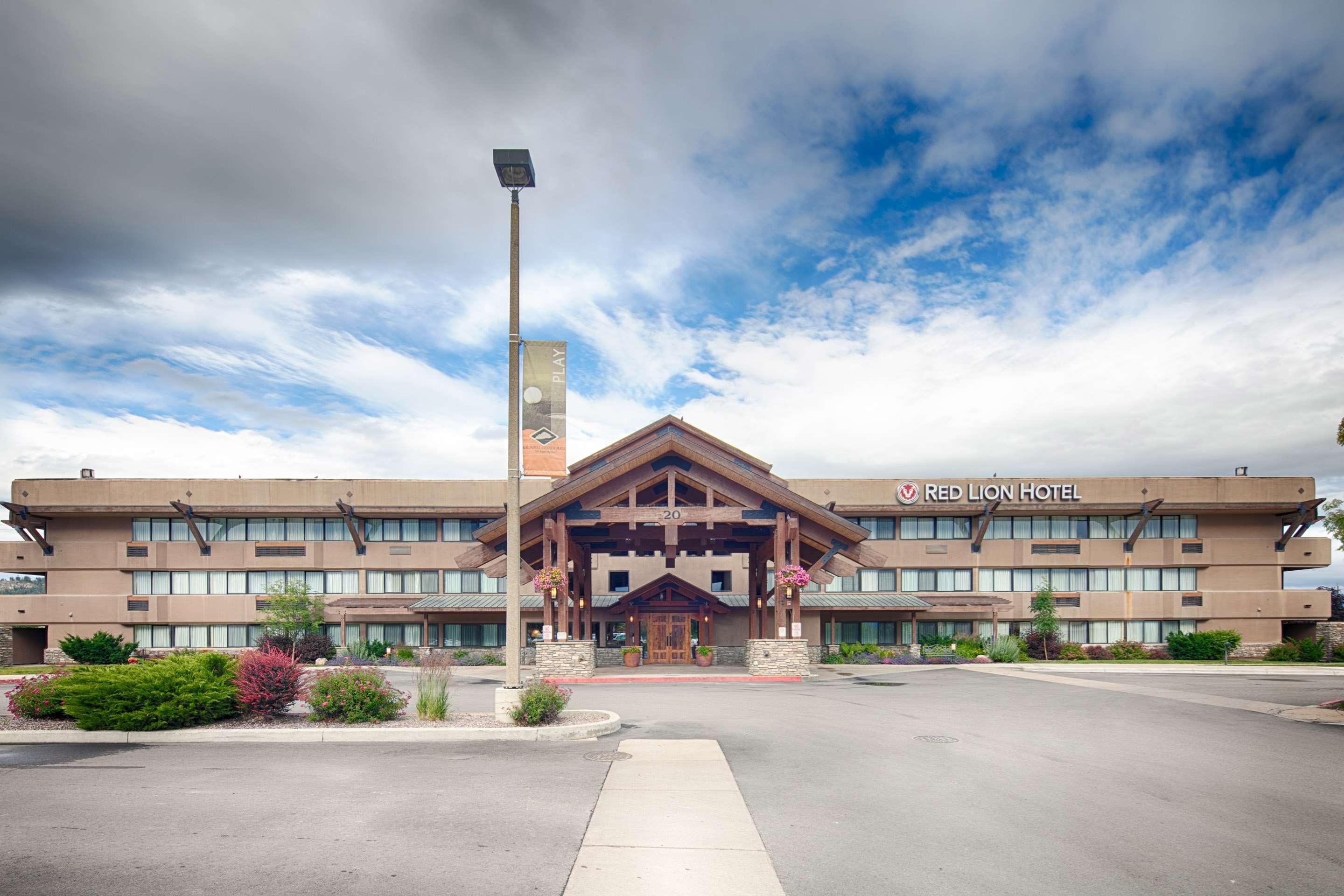 Red Lion Hotel Kalispell Exterior photo